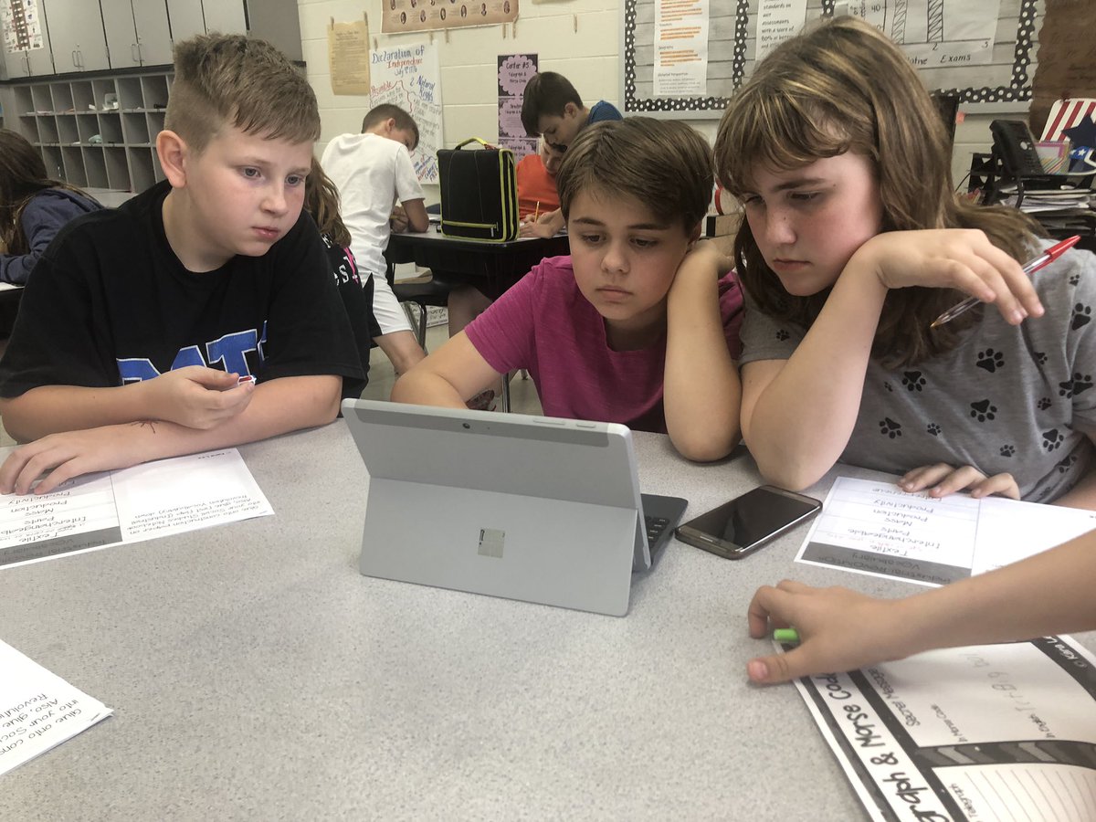 Rose5th's tweet photo. QR codes were a huge hit in our center rotations today over the developments during the Industrial Revolution. #BESBears https://t.co/wdsBxzddeZ