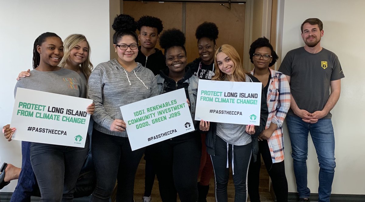 LIProgress's tweet photo. Thanks @PPNChealth for having us speak with your Teen Advocacy Program about @NYRenews, climate change, and the connection between climate justice &amp; reproductive justice #PassTheCCPA https://t.co/yk3PojYn58
