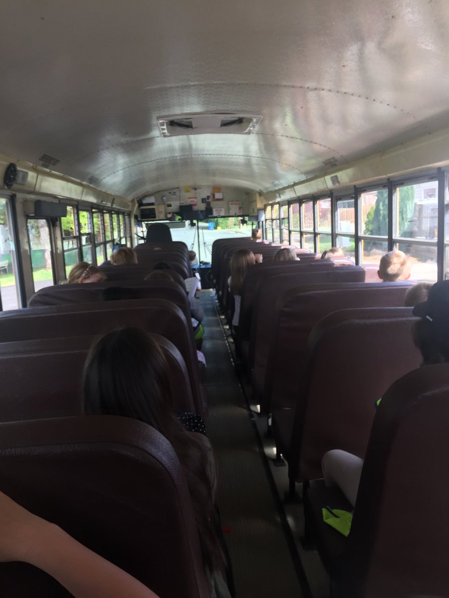 Yes! Mr. Milliken was riding bus 63 today. What a beautiful day for a bus visit.😀⁦<a href="/EOESEagles/">East Orient Elementary School</a>⁩ ⁦<a href="/greshamschools/">Gresham-Barlow SD</a>⁩ ⁦