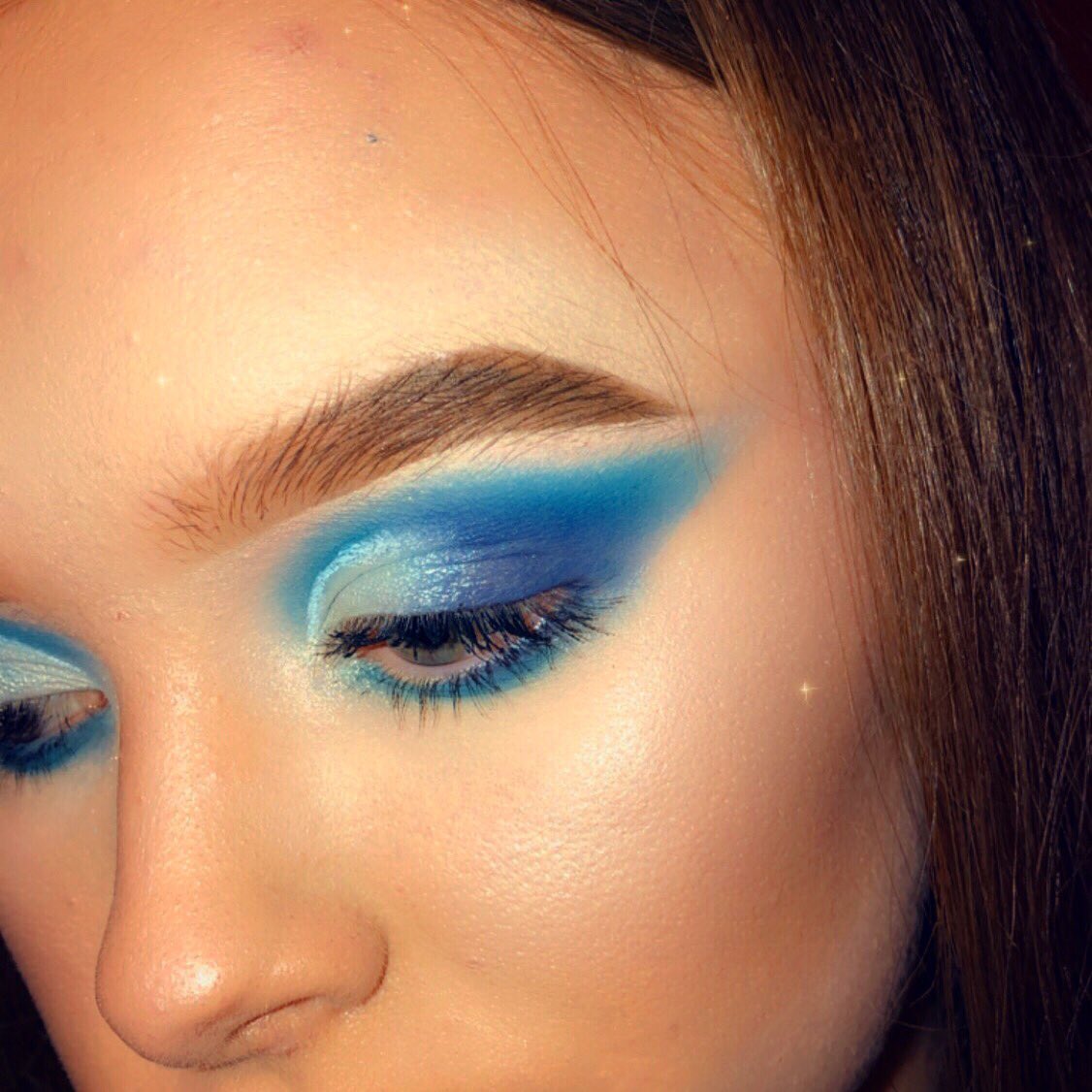 AbigailStreeter's tweet photo. Blue eye look for my sister #makeupbyme 🧩❄️💙🦋 https://t.co/WpI1e82Tql