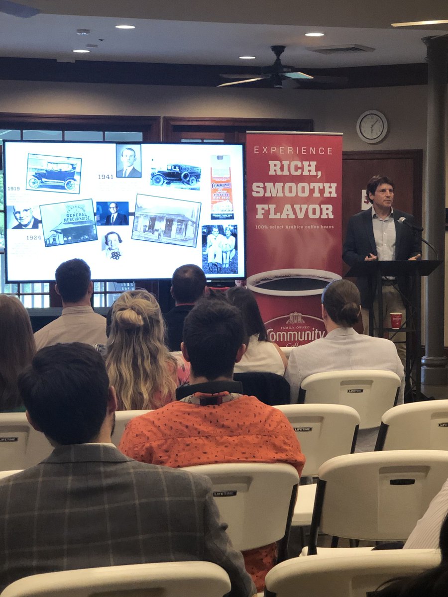 Forum225's tweet photo. We had a great turnout for Leadership Hour! Thanks to Matt Saurage of Community Coffee for a great talk on developing leadership skills. #Community100 #Forum35 #LeadershipHour https://t.co/zaMS5FOyJz