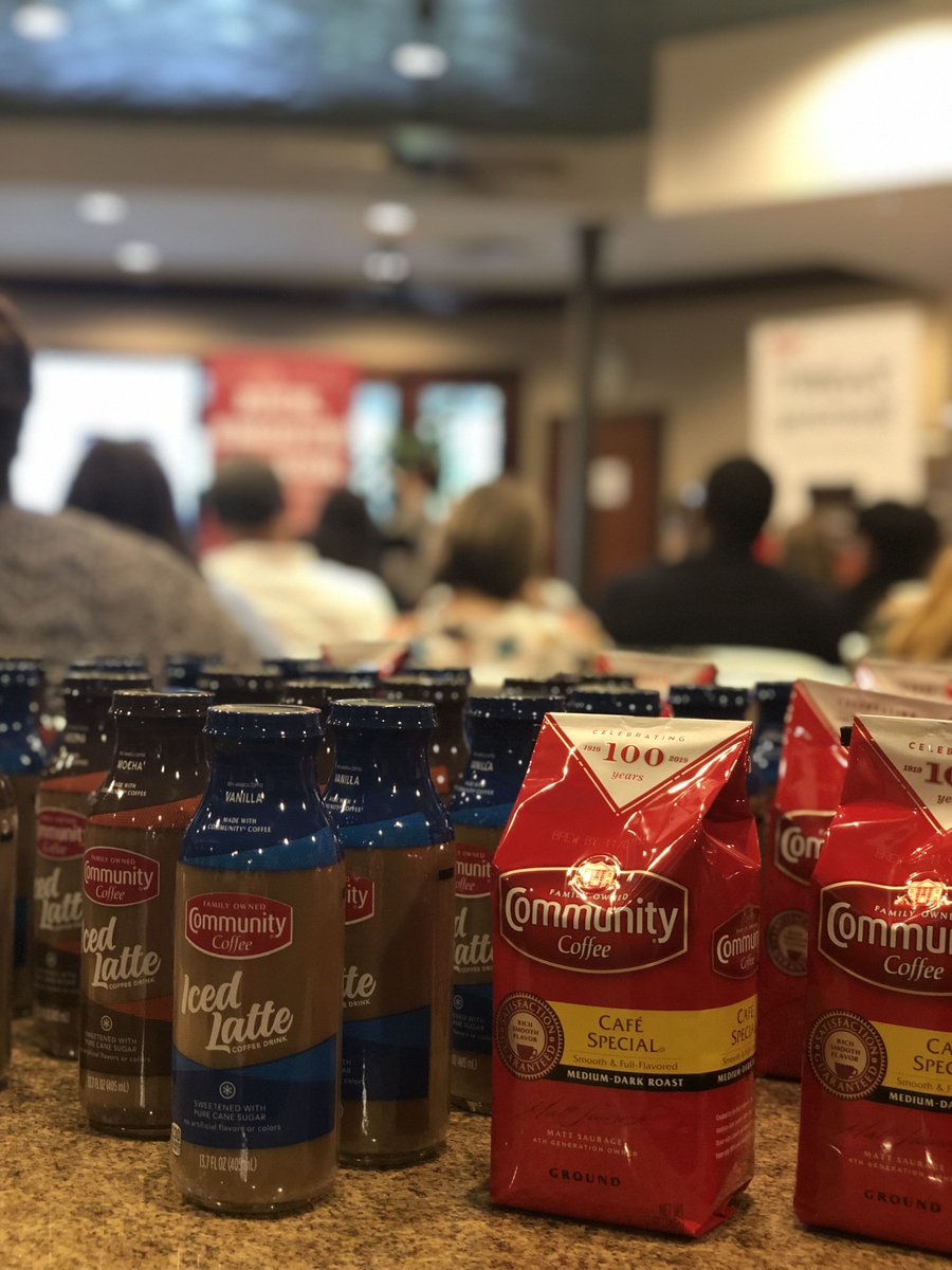 Forum225's tweet photo. We had a great turnout for Leadership Hour! Thanks to Matt Saurage of Community Coffee for a great talk on developing leadership skills. #Community100 #Forum35 #LeadershipHour https://t.co/zaMS5FOyJz