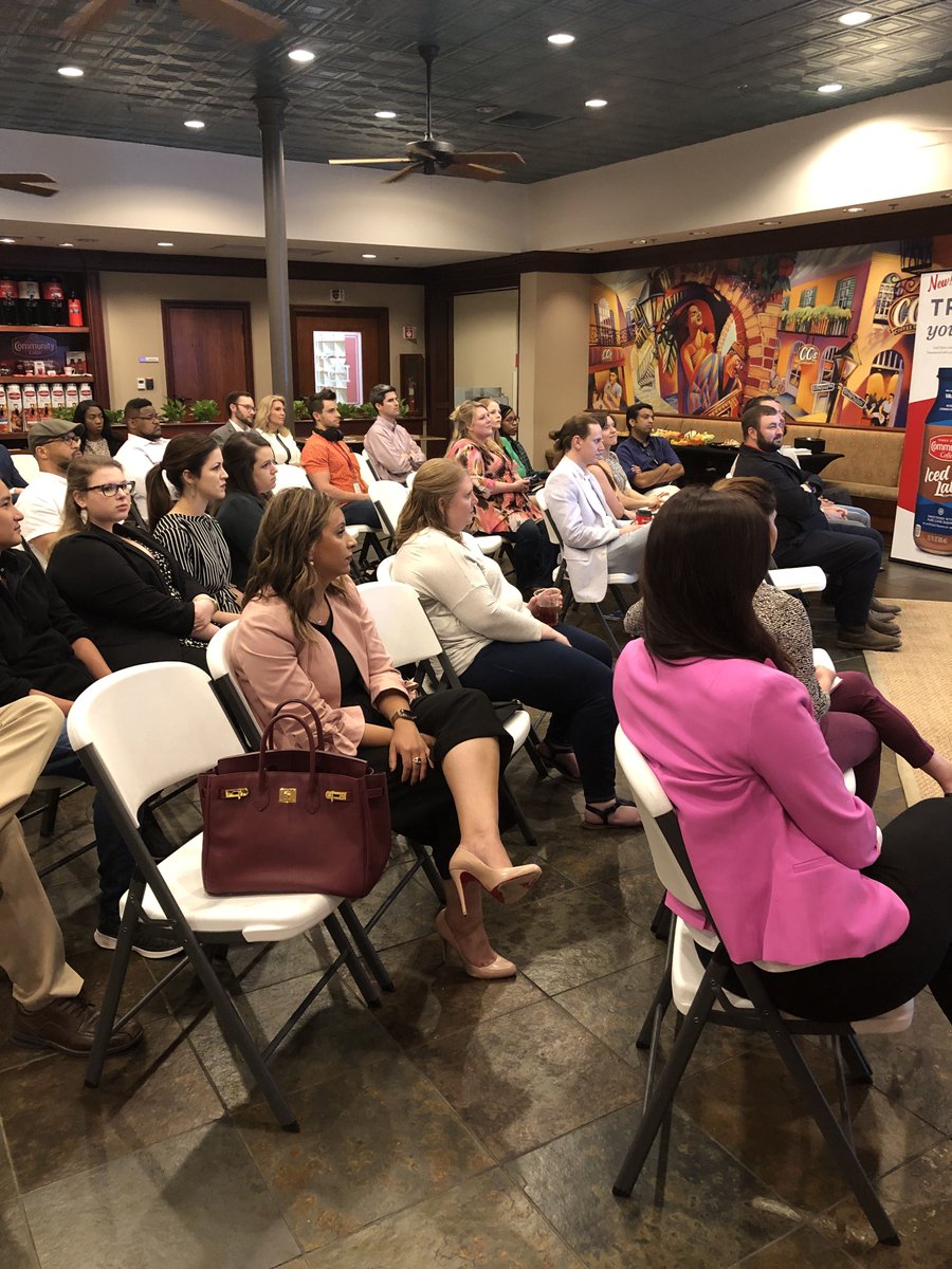 Forum225's tweet photo. We had a great turnout for Leadership Hour! Thanks to Matt Saurage of Community Coffee for a great talk on developing leadership skills. #Community100 #Forum35 #LeadershipHour https://t.co/zaMS5FOyJz