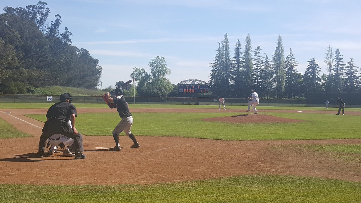Justoffthe101's tweet photo. The most beautiful baseball field in Cal State system!
Is this heaven? No... it's Sonoma State. #Sonomabaseball #Nomanation #SSUbaseball https://t.co/G1s8IvXoPU