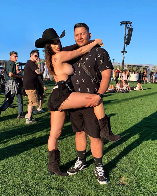 A lot of you were wondering how my man is okay w/ what I wore to Coachella... but what you should be