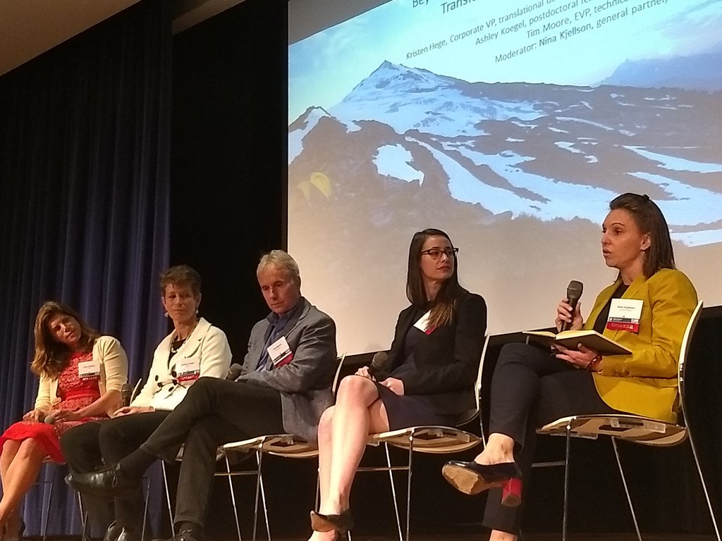 ldtimmerman's tweet photo. Ashley Koegel of UCSF, a pediatric oncologist sitting next to Nina, says they just dosed their youngest CAR-T patient. On outpatient basis. Age 2. Doing well at home now, she says. Wow. #SFCancerSummit https://t.co/ylX3SOWDPP