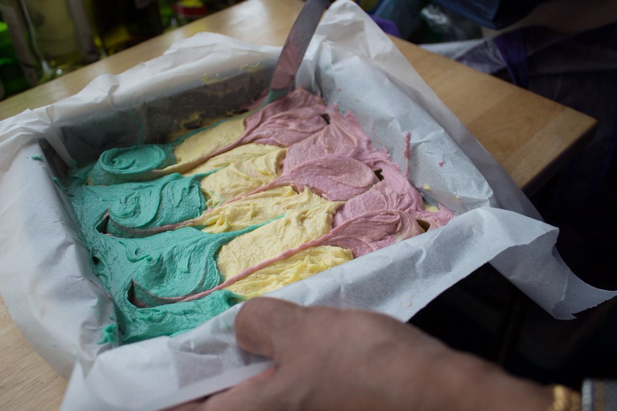YashYanthi's tweet photo. Want to delight your Easter guests or your kids? How about making these mini Sri Lankan ribbon cakes (with a twist) featuring @eggsoeufs? #ad https://t.co/tyKNJSMWXJ #Eastertaining https://t.co/uioB64XkIJ