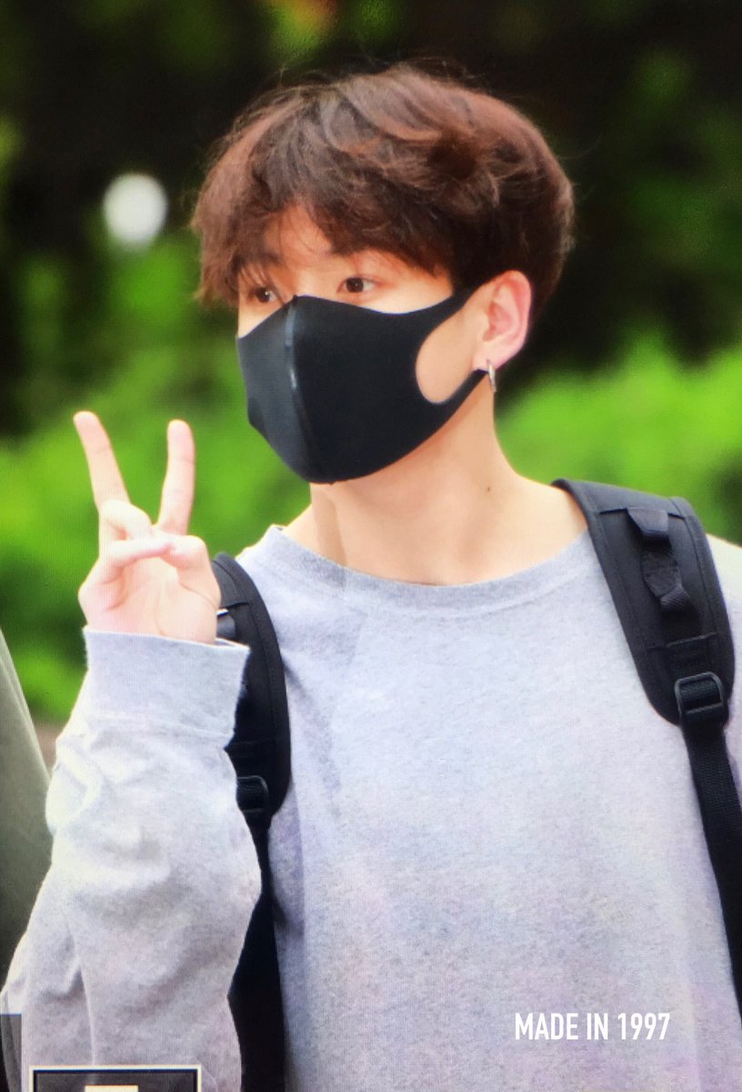 madein1997_jk's tweet photo. 190419 휴어뜨케 아기맞잖어ㅠㅠ #정국 #BTS #JUNGKOOK @BTS_twt https://t.co/9aoI6iRzvd