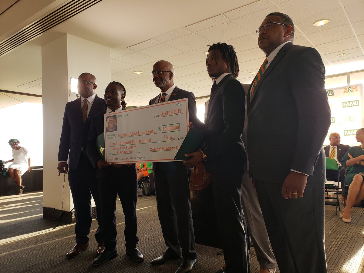 FAMU_1887's tweet photo. Over $35,000 was donated to FAMU to help students graduate and to support the @FAMUFSUCOE. #FAMUday https://t.co/XFHqN6p3HW