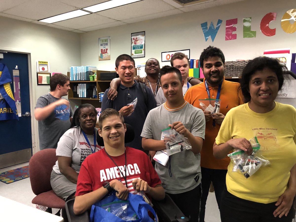 JPT_PASS's tweet photo. Putting together notes and goodies to send Easter Blessings to Broward Outreach!!! https://t.co/17wS6Nyoar