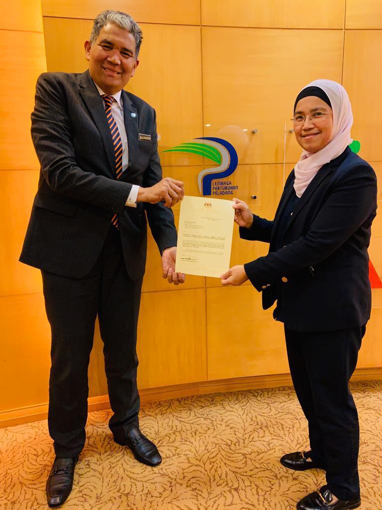 shida_lpp's tweet image. Tahniah bos.. Kami belum boleh move on superb happy tu.. The new era get started
@LPP_MALAYSIA @moaMalaysia
#KPLPP
#lppmalaysia
#moa
#ourfoodourfuture
