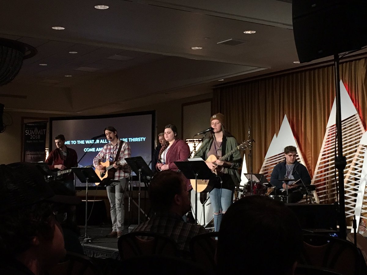 FriendsSummit's tweet photo. #ThrowbackThursday to Friends Summit 2018 https://t.co/MCYvILzmBL
