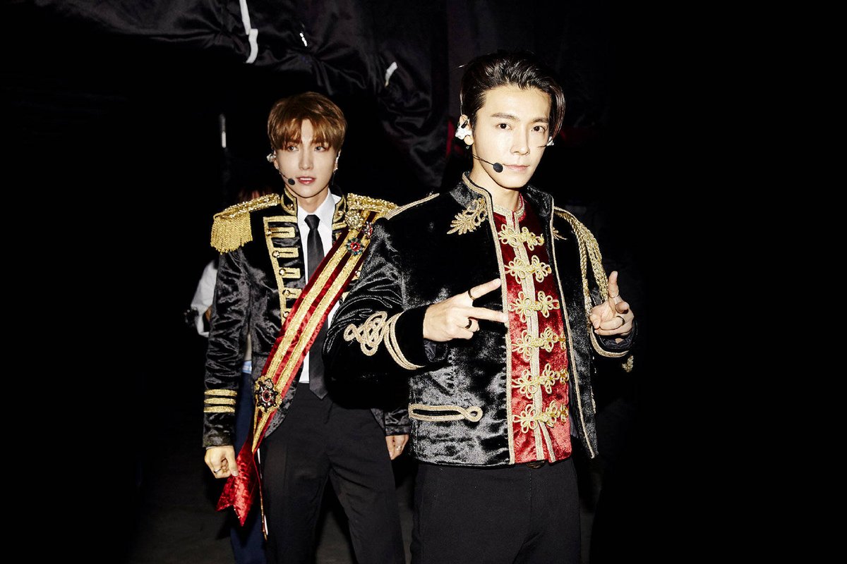 carol90326438's tweet photo. #SUPERJUNIOR  
https://t.co/f9LxQWGOpy
❗ONLY  3.5 hours left ❗
Gap is 18000 now！！ keep it！
elfs are sososo  good！！！！！！！！
 GOGOGO！！！！keep fighting💙💙💙 WE CAN DO IT 💙💙💙KEEP THE TOP POSITION TOGETHER 👑👑👑👑👑 https://t.co/r9cSOxNYpg