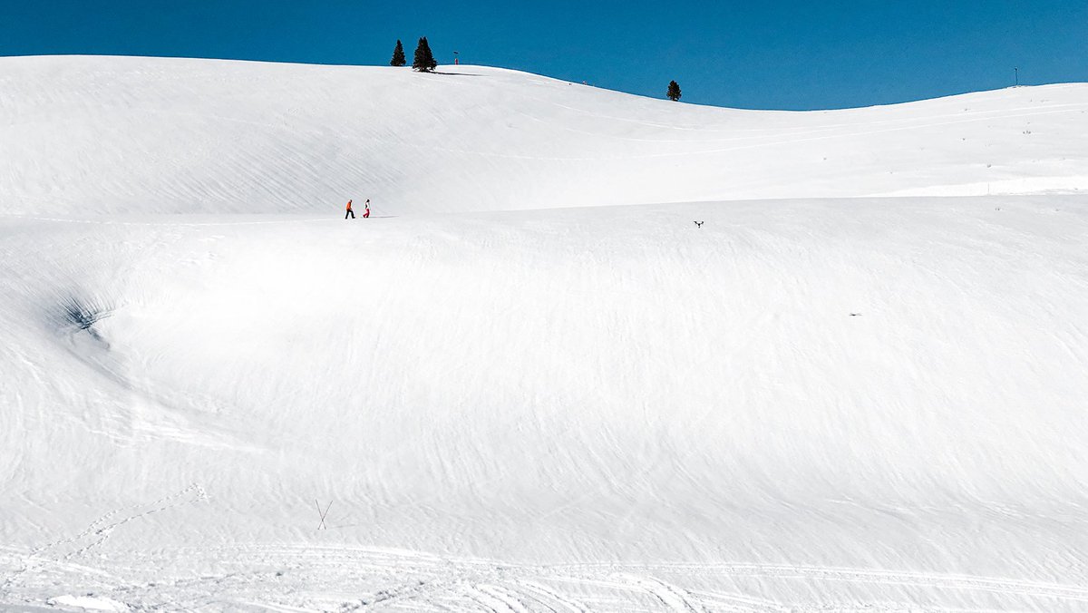 CIRCA3's tweet photo. We have a feeling all this snow may stick around for a while!
Whether we're shooting and producing or just lending a helping hand, we love any opportunity to get outside and enjoy the Utah scenery.
-
#lightscameraaction #cinematography #BTS https://t.co/MIJFV8IhWW