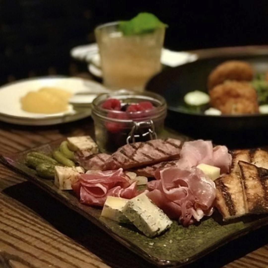 Instagift tweet media