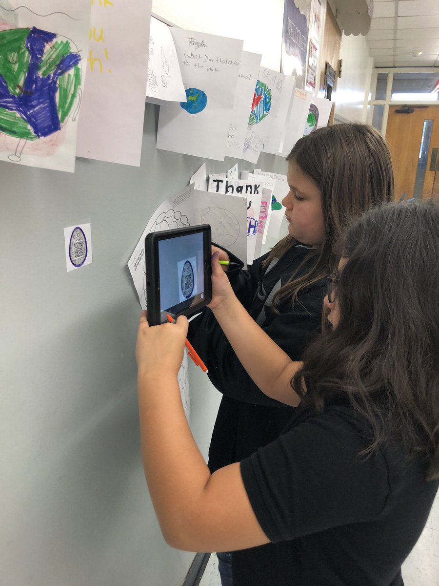 eeevans25's tweet photo. We are practicing our reading skills with lots of Easter activities! Easter idioms, facts and opinions about cottontails, QR code poetry, the history of jelly beans, and spring writing prompts. @jagsofjefferson #IamWFISD https://t.co/GQ3YO9jvRB