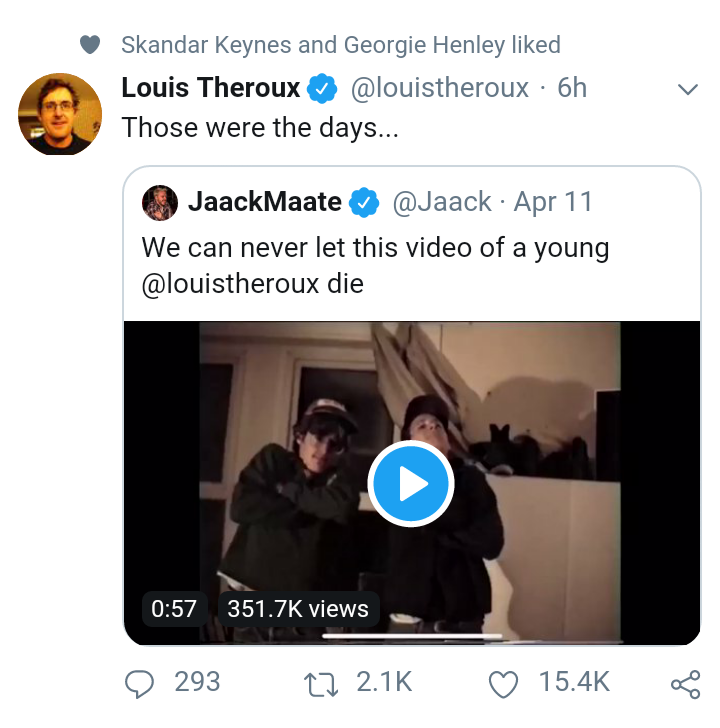 ceceblue's tweet photo. CAN YOU IMAGINE? @SKeynes1 AND @geohenleyreal LOVED TO WATCH @louistheroux ??? HE IS MY FAVORITE  DREAM PERSON TO BE MY THERAPIST!!😍 https://t.co/c5845pEBZz