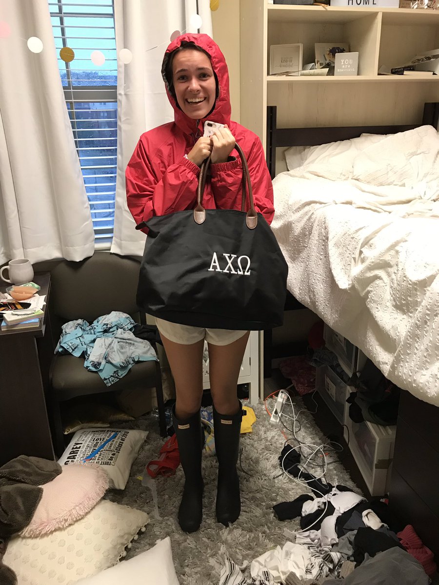 frannyyyp's tweet photo. @spann we’re prepared to head to the storm shelter at bama!!! https://t.co/a2Av4eCyH6