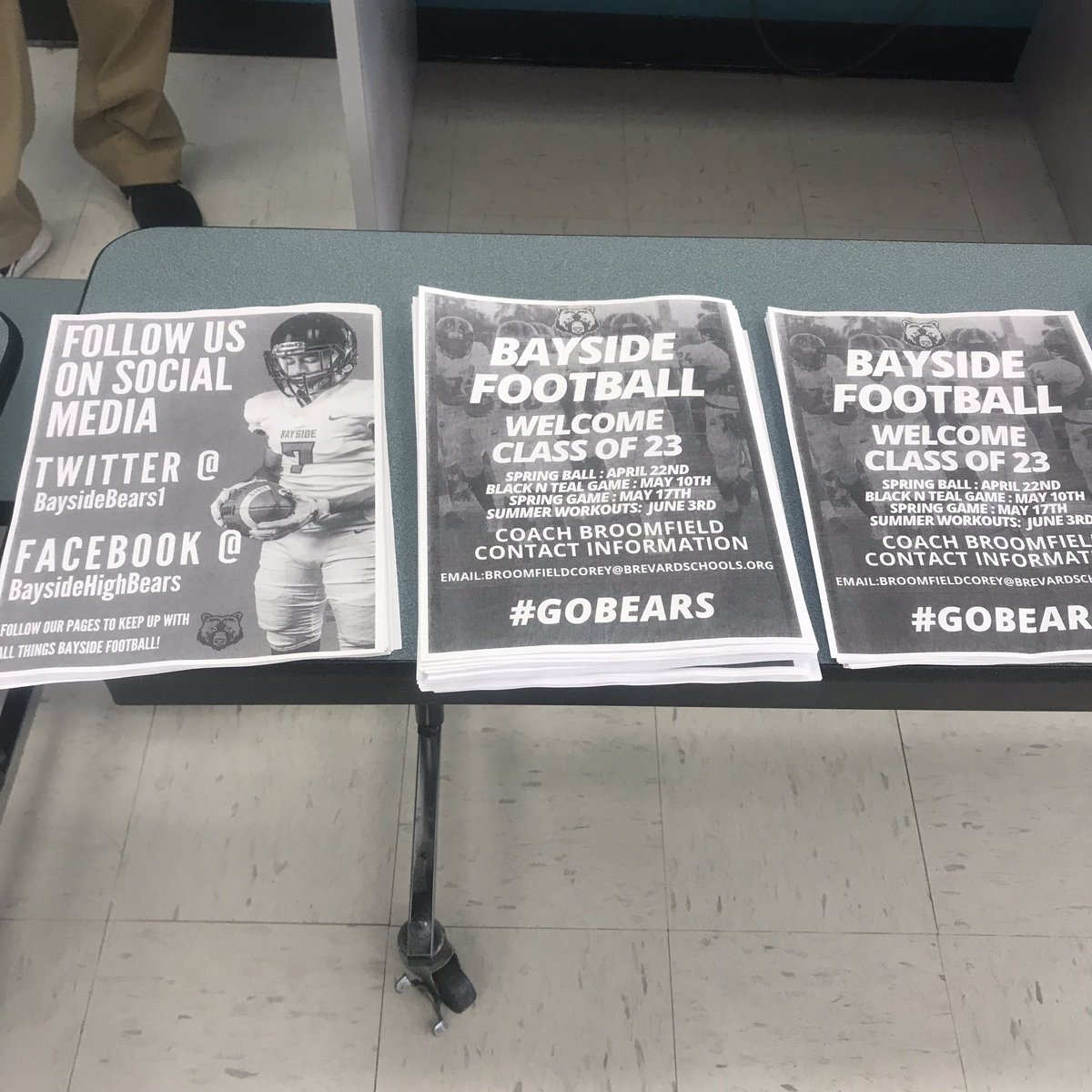 BaysideBears1's tweet photo. #The #BabyBears got a taste of #BaysideFootball tonight for the #FreshmenExperience! #Beardown #Bearwitness #DDD https://t.co/amhdYx7Xey