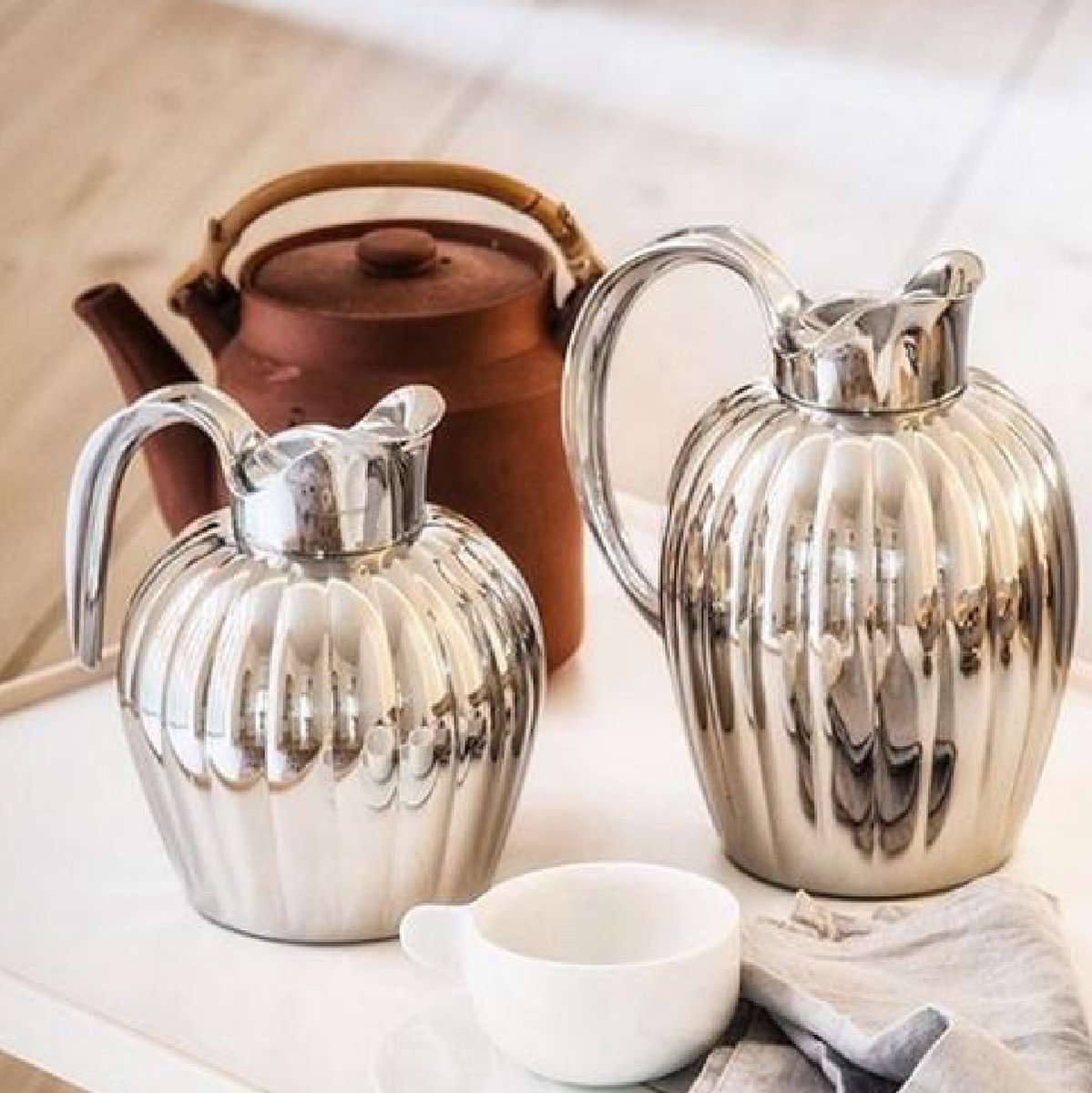 Amusespot1's tweet photo. Just arrived! Beautiful Georg Jensen "Frequency" vases and bowls by Kelly Wearstler and kitchen accessories from the "Bernadotte" Collection. Check it out!
Frequency: https://t.co/F48oEUEDrt
Bernadotte: https://t.co/q83yL8LZwZ

#georgjensen #kellywearstler #shop #home https://t.co/XXBVvIjQ3O