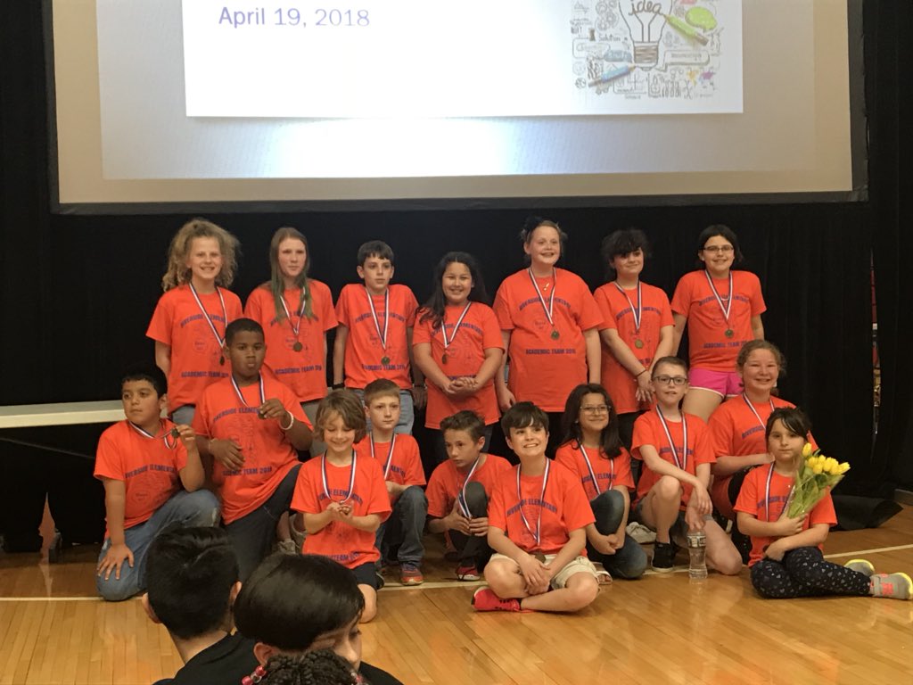 riversideorange's tweet photo. Roadrunners place THIRD in the 2019 GCCS Academic Competition!Congratulations! @GCCSchools https://t.co/9YT400Pl9n