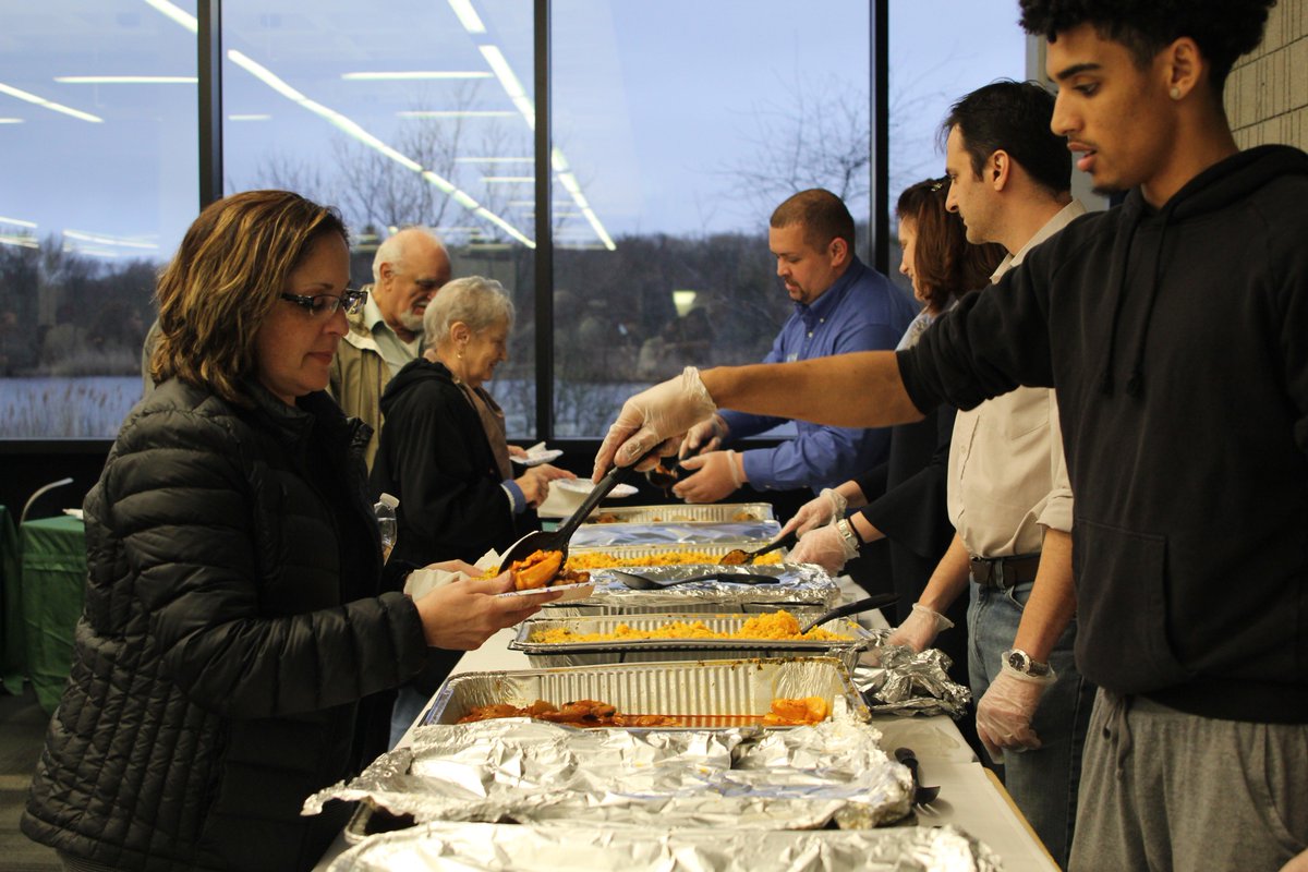 BristolCC's tweet photo. We hosted our first #Portuguese Family Night tonight, where students heard from @BristolCC faculty, students &amp; #alumni. All were invited to learn about @Bristolcc while enjoying a dinner buffet &amp; entertainment! https://t.co/wAIgvEzWOS