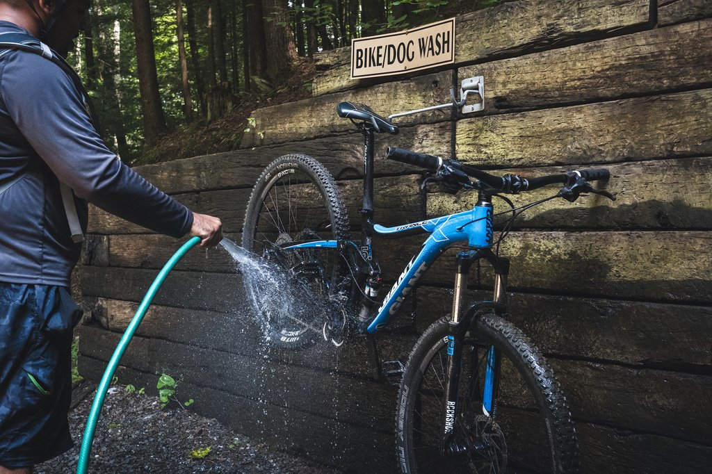 mulberrygapadv's tweet photo. We've thought of everything so you don't have to. It's called a #vacation, not a logistical nightmare.
.
.
Photo: @crashsquatch
#justbringyourbike #welldotherest #bikewash #dogwash #petfriendlylodging #petfriendly #petfriendlytravel
https://t.co/cxilvM4V2w https://t.co/Y1HFGpdvmt