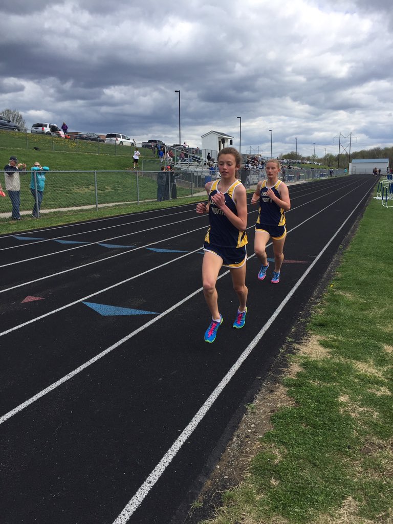 MrsGoeglein's tweet photo. Little wind won’t stop us from some PR’s! Great work 🦅! @EaglesTrack8 https://t.co/eaM6ZdKTYD