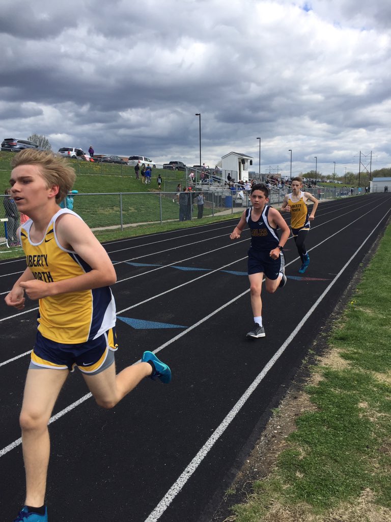 MrsGoeglein's tweet photo. Little wind won’t stop us from some PR’s! Great work 🦅! @EaglesTrack8 https://t.co/eaM6ZdKTYD
