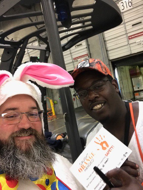 RAPM_Eric's tweet photo. Somebunny showed up for safety tonight on Key 2...
@Rdc5023 #dallasp.r.i.d.e. #dallascoh #CaughtOrangeHanded #THDEASTER https://t.co/drGGIvcp1N
