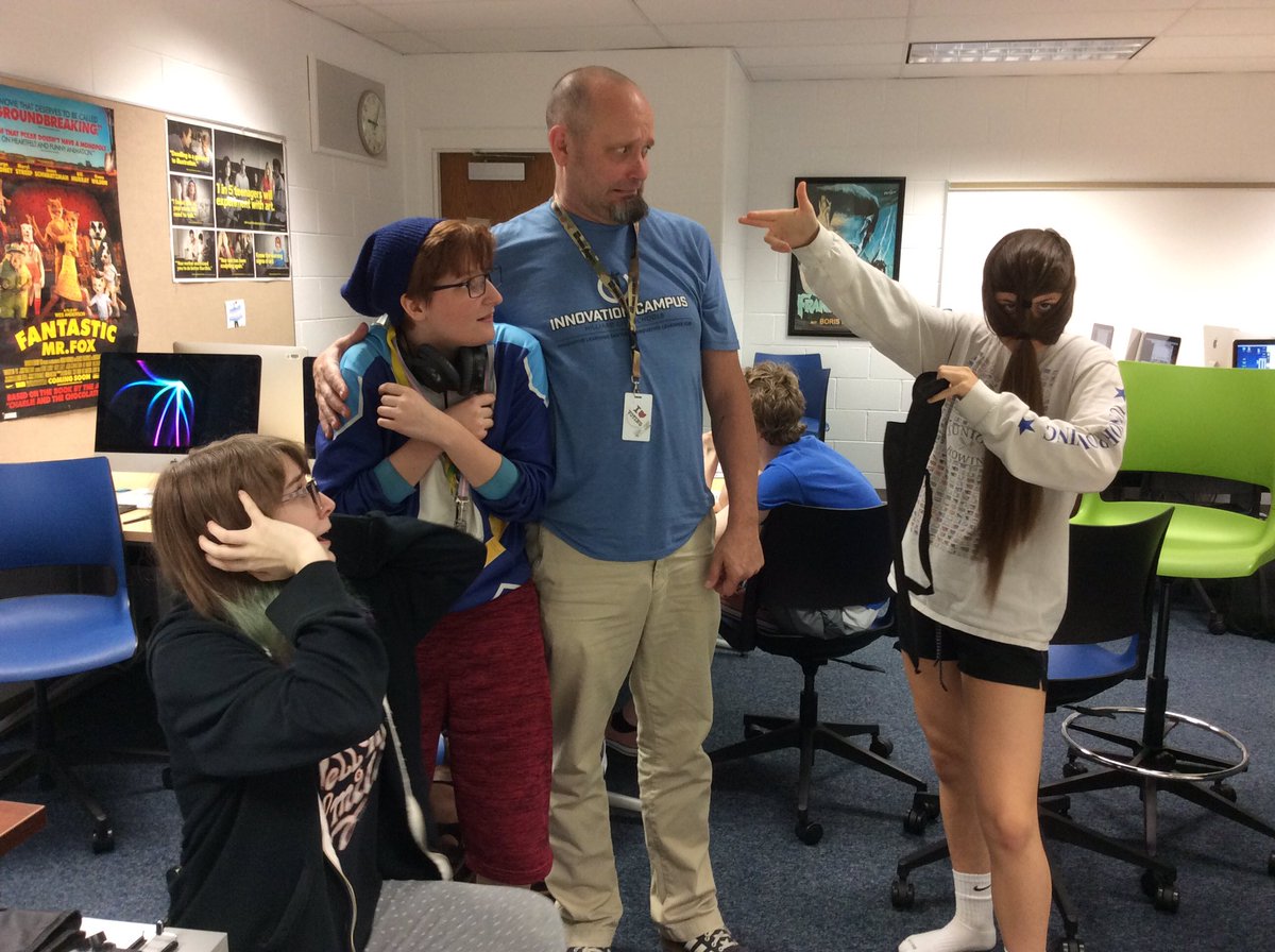 Just another day in class! #hairmask