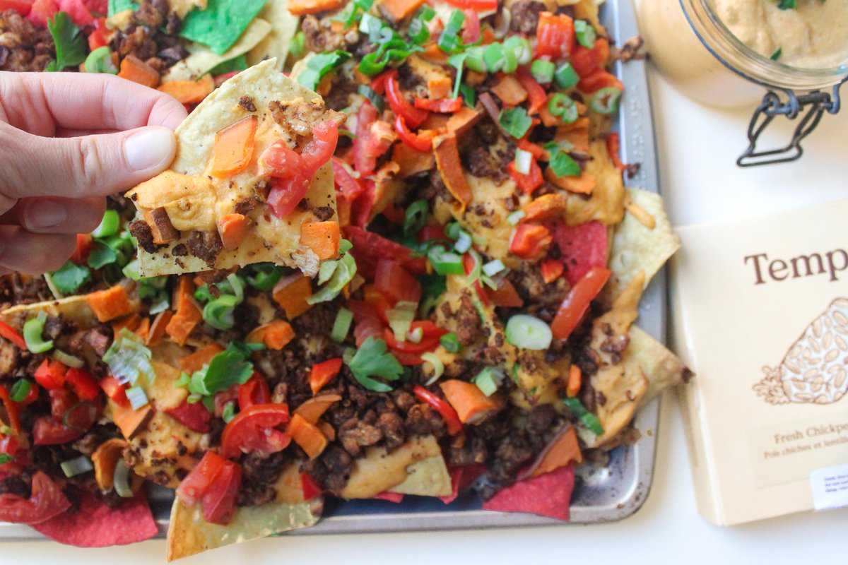 tempeafoods's tweet photo. Ok ok, we know it's #nhlplayoffs season. But it's also #nachoseason too! Get in on our Cheesy Tempeh Nachos, available in our recipes section.

https://t.co/Ci78MAwe8O
#nachos #tempehmeals #plantbasedfood #vancouvervegans #tempeh #tempea https://t.co/OuakKyoJdI