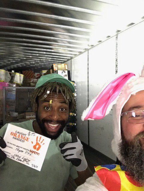 RAPM_Eric's tweet photo. Catching more great Associates working Safe!  Way to go Key 2! @Rdc5023 #dallasp.r.i.d.e. #dallascoh #CaughtOrangeHanded #THDEASTER https://t.co/QfqgZNM9PD