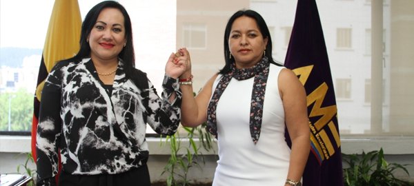 MPNoticiasEC's tweet photo. ALCALDESA DE PORTOVELO ASUME PRIMERA VICEPRESIDENCIA DE LA AME https://t.co/XPCiQg7PP1 https://t.co/ymkjGnqF5R