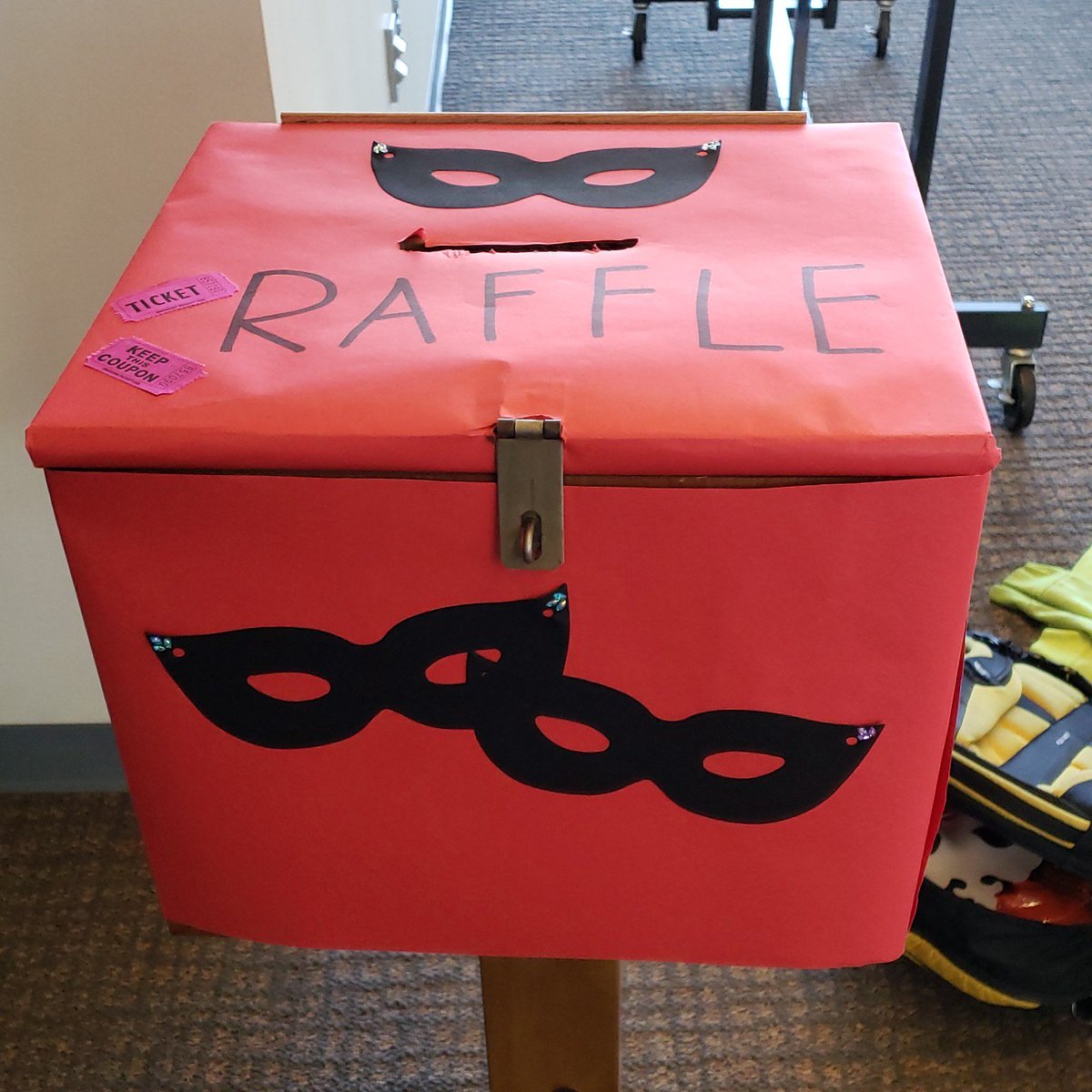 Make sure to come to the MUC Ballroom tonight to get a chance at some great raffle prizes!