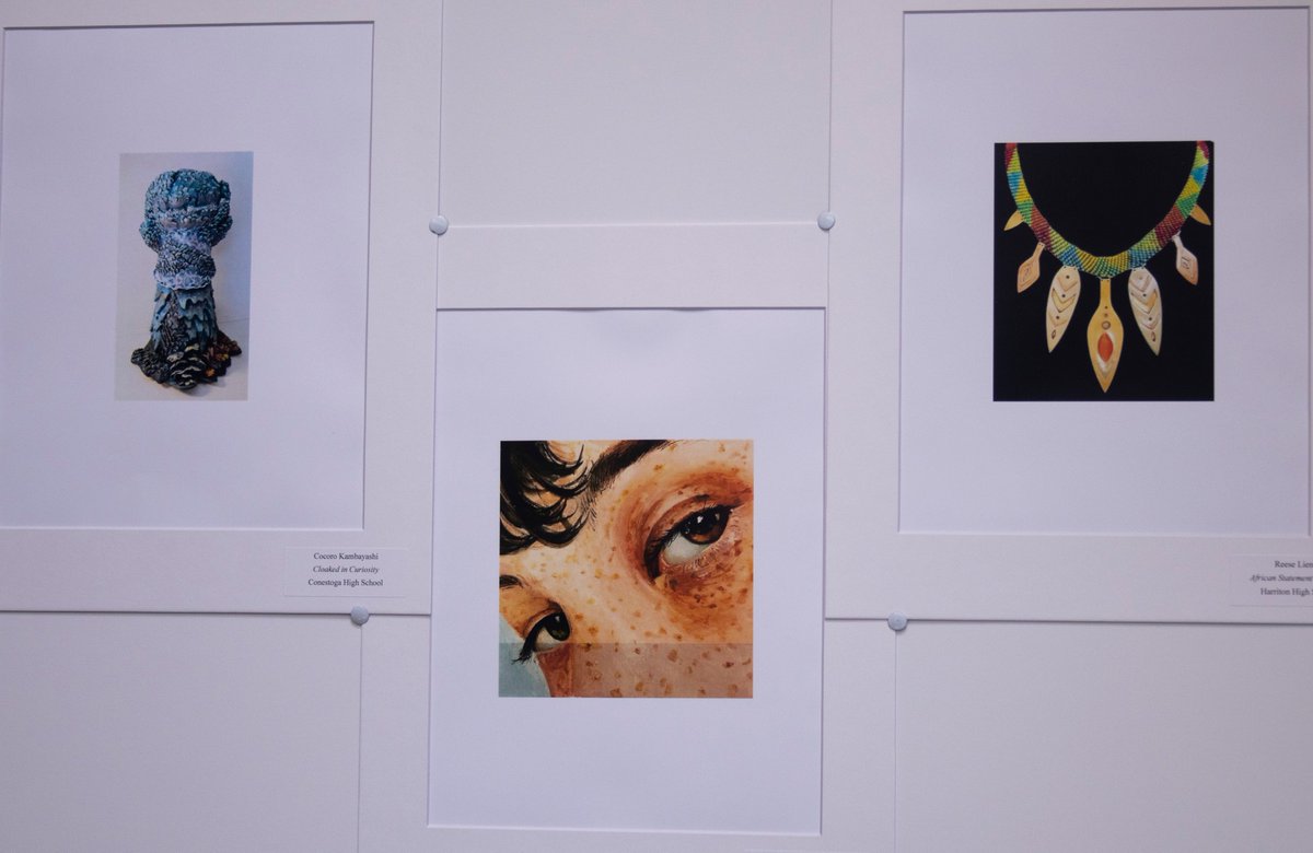 PhilaPAEP's tweet photo. Congrats to Gold Key recipients of the 2019 @artandwriting awards, Philadelphia Region! Learn more about the March 30th ceremony and competition here ➡️ https://t.co/YyQFAadbMq #scholasticawards #artsed #studentwork https://t.co/GSdTDHJSAl