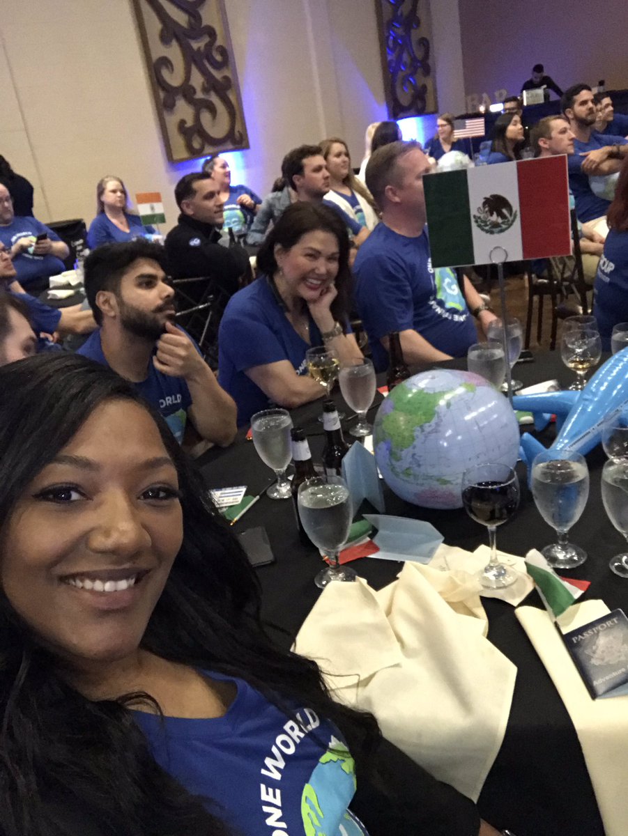 RavenHobson's tweet photo. In #Dallas for the Quarterly Kickoff!! #IAmPinnacle #CrazyGood https://t.co/jgzhc1apYo