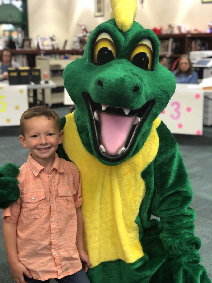 CounselorDragon's tweet photo. What a great time at Kinder Roundup! https://t.co/iyQP3fEQfu