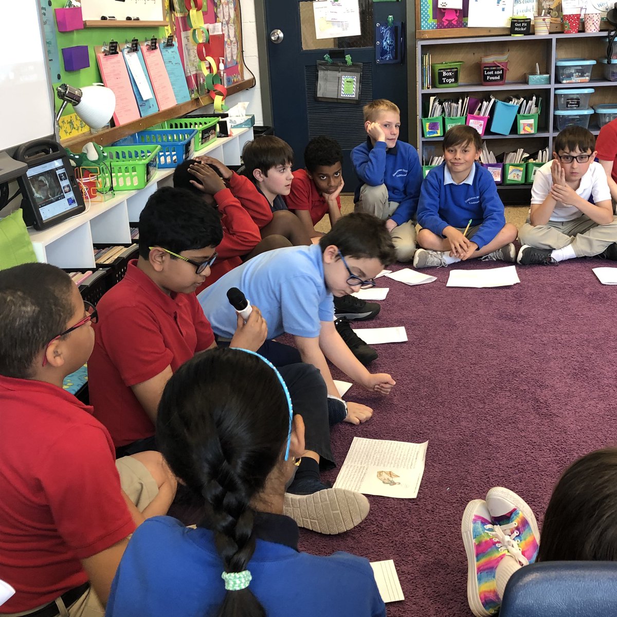 MsWeiter's tweet photo. Sharing the evidence we found to help us explain the theme of a story! #ela #funinfourth #textbasedevidence #sharesquare #ghlionpride https://t.co/VylZBm2D7F