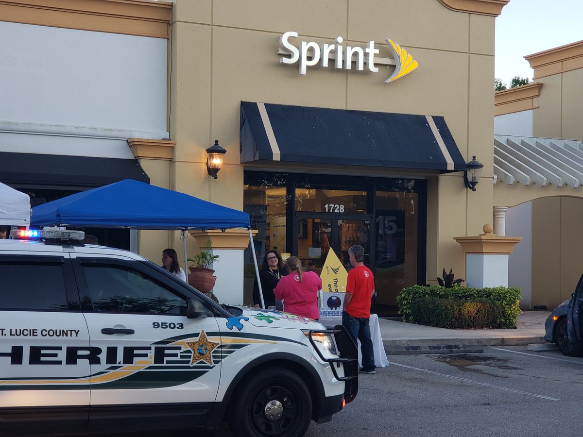 EmiliGarciaaa's tweet photo. Port St Lucie event on this Thursday evening. Promoting Awareness and our excellent sound systems. Plus a 9 line business lead with @Bri1093ASM https://t.co/ciN3sHlDSm