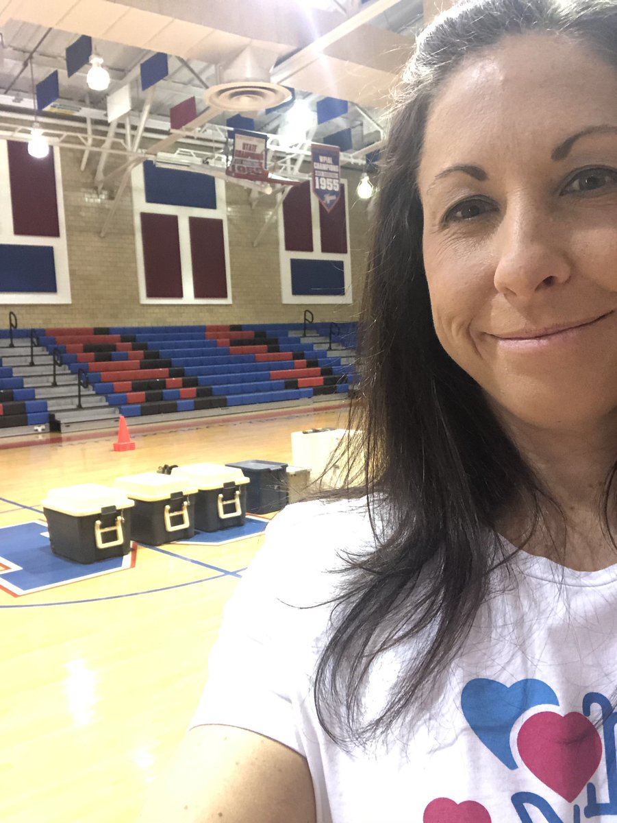 jking5124's tweet photo. Had a great time volunteering at @McKeesportArea today for the wildlife presentation. The students and parents really enjoyed the day!  #vtostory @edmentum https://t.co/7F44UHYI6t