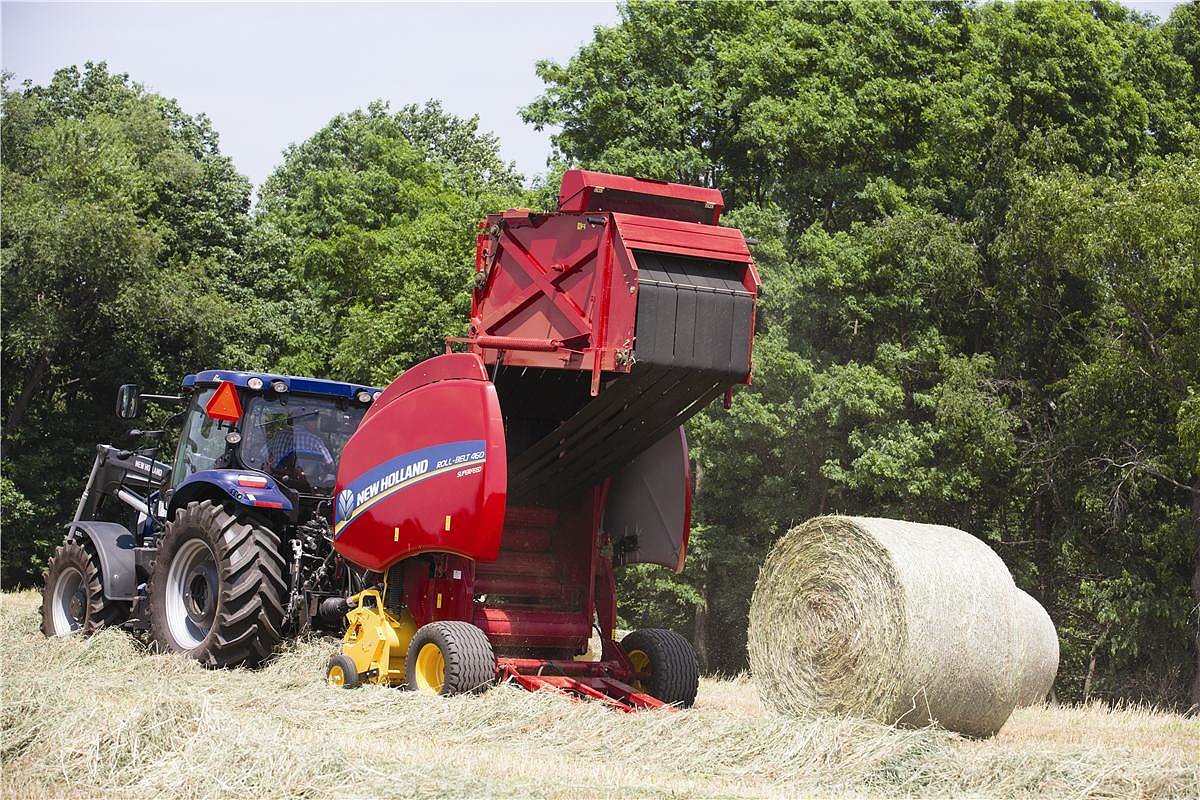 When it comes to baling, the denser the better. Ask us about the PSU Bale Density study that proves Roll-Belt™ round balers make the highest-density bales for better-quality hay. #Hay betterbaling.com