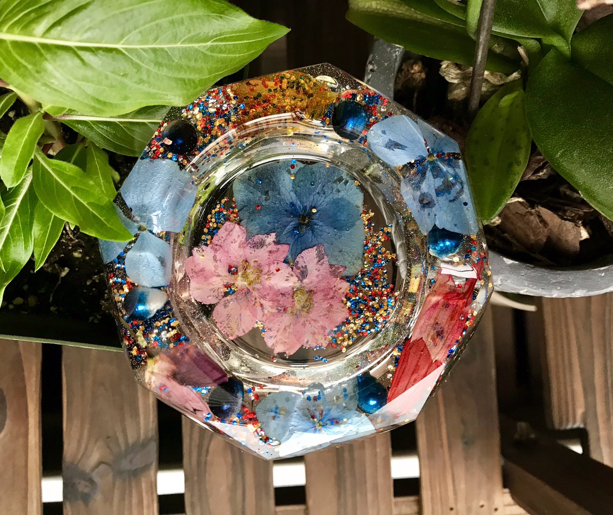 kimskrystalshop's tweet photo. 🌻✨ 7K Giveaway 🌻✨

There will be one winner who wins everything pictured! A detailed prize list is provided down below 💛

RT this post &amp; follow me to enter 💛

Ends 5/2 https://t.co/P84isuRDIc