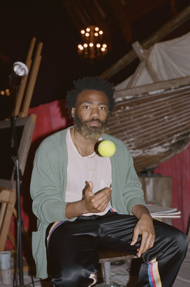 GUNNERSELLWHITE's tweet photo. yesterday w Donald Glover https://t.co/01mW7v9hJe