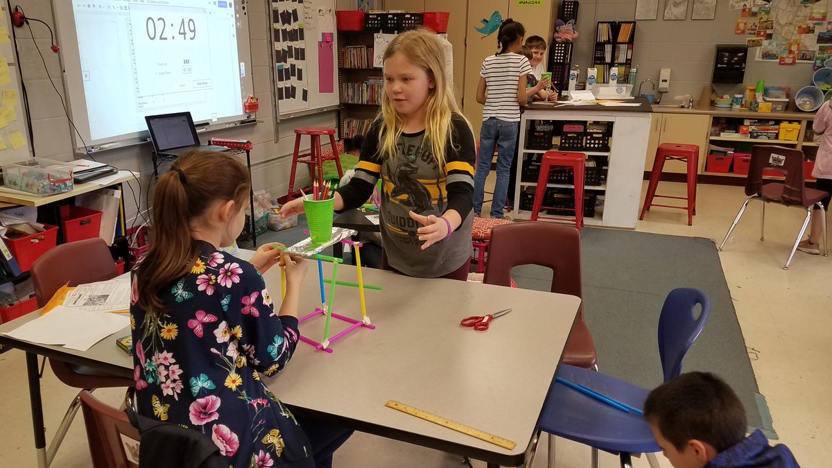 SShepReads's tweet photo. Today we had an Earth Day STEM competition. One of the challenges was to build a tall water tower that actually held water. #STEMeducation #4thgraderocks https://t.co/yhXl0fc9ul