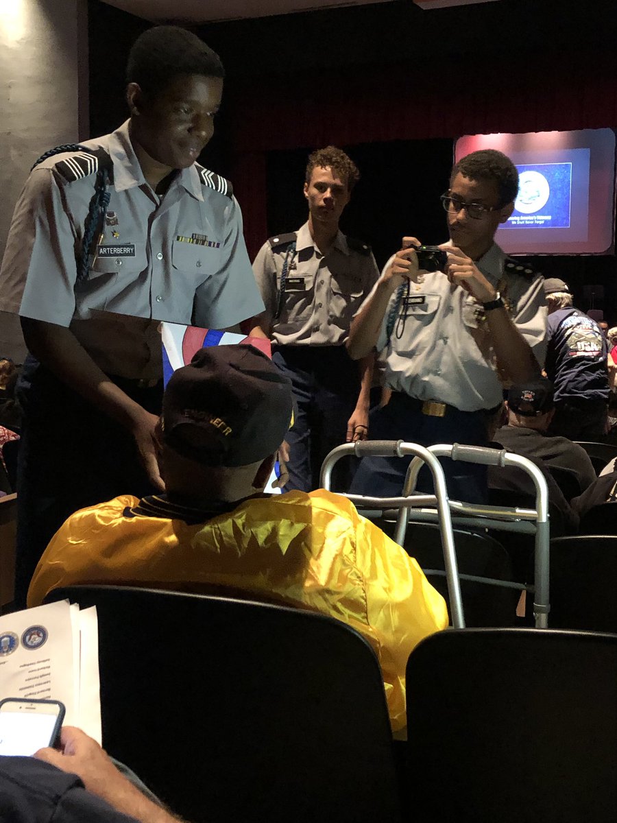 bcpsactivities's tweet photo. Wonderful evening at South Plantation HS honoring our veterans! Great job @sphsleadership @sphsactivities @SPHSCOLLINS JROTC, band and @sphsdrama1 ! Thank you @DonnaKorn2 and  @SPHSHenschel for supporting our veterans and student activities. https://t.co/5vNrK7NHwT