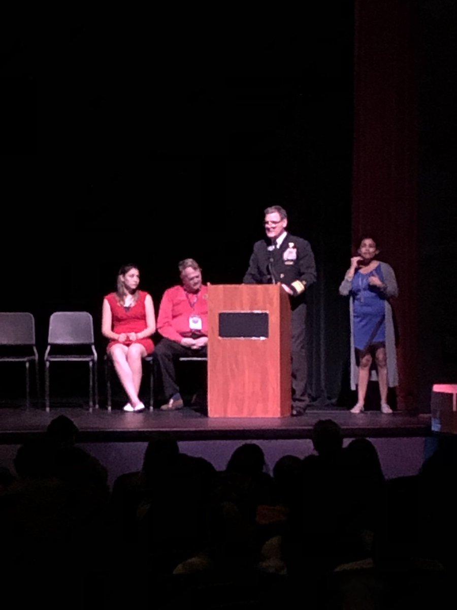 bcpsactivities's tweet photo. Wonderful evening at South Plantation HS honoring our veterans! Great job @sphsleadership @sphsactivities @SPHSCOLLINS JROTC, band and @sphsdrama1 ! Thank you @DonnaKorn2 and  @SPHSHenschel for supporting our veterans and student activities. https://t.co/5vNrK7NHwT