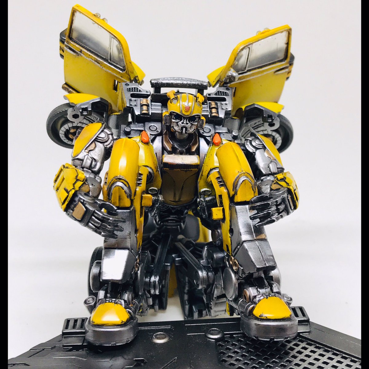 capcomkai's tweet photo. Ss bumblebee repaint by 大力 https://t.co/EUW2etoODS
