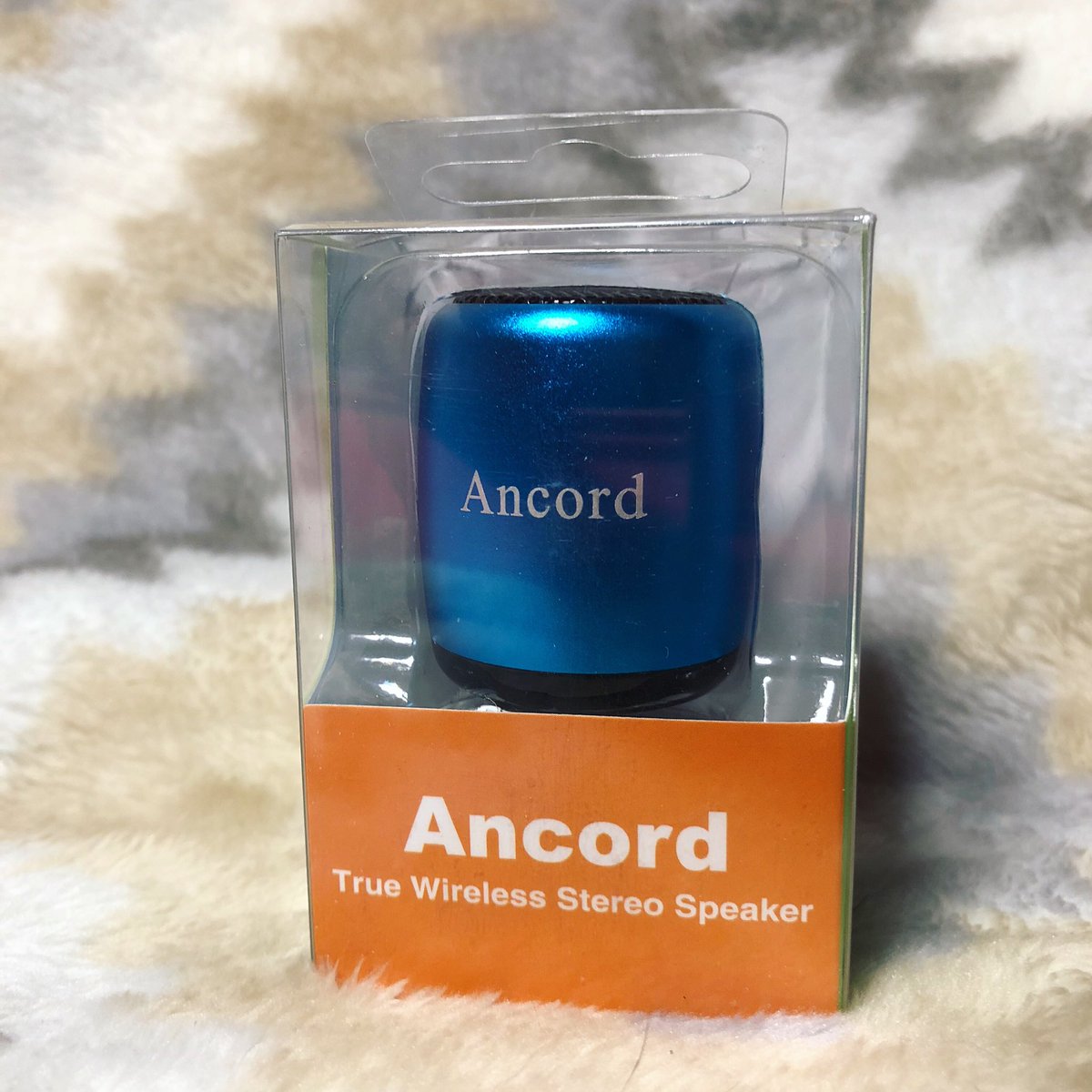 MaterialGirlz2's tweet photo. #Ancord #wirelessspeaker is small enough to fit in your pocket but packs a big punch! Love these little speakers! Take them anywhere!
https://t.co/u61sElb2Ug https://t.co/55HvlF6TRs