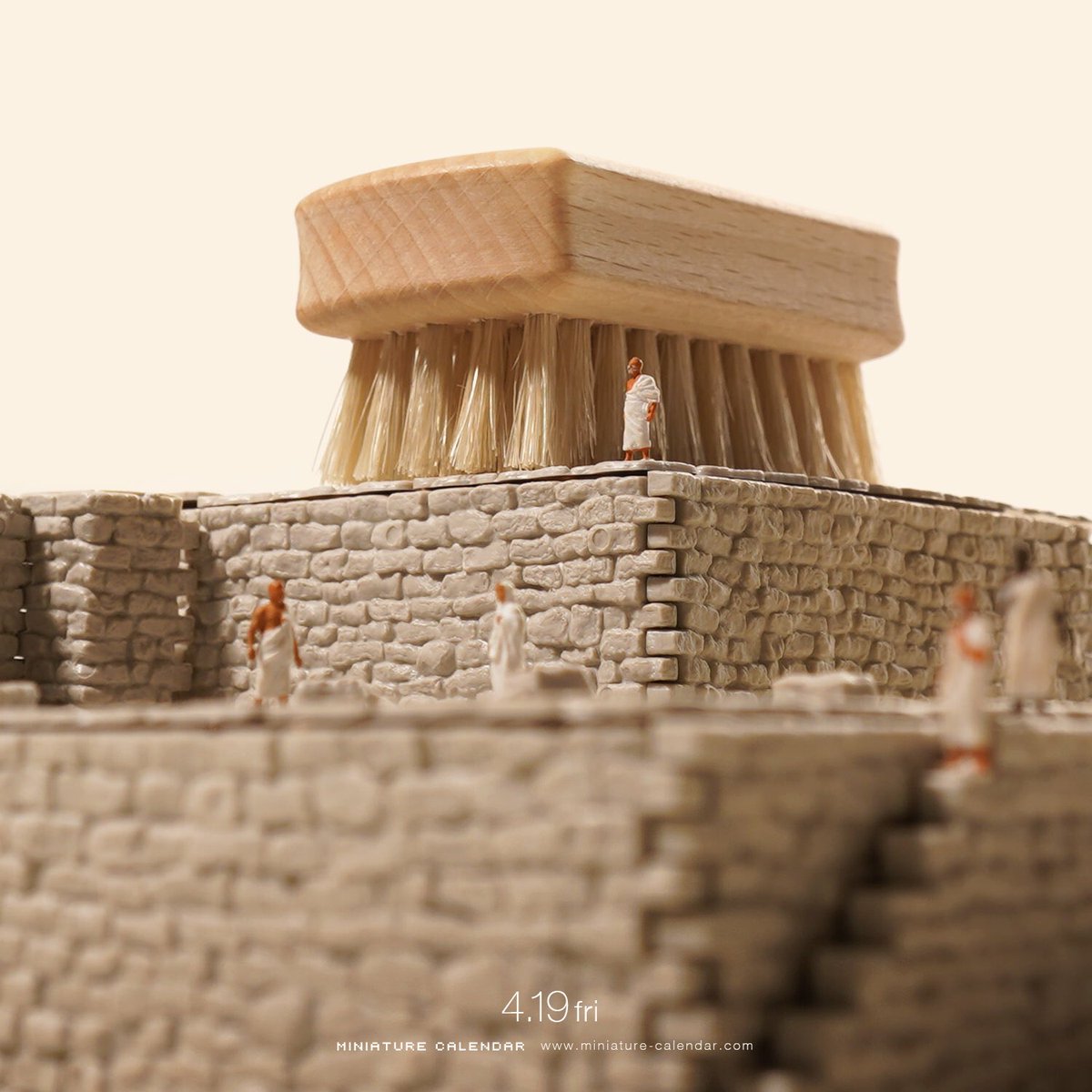 Tatsuya Tanaka 田中達也 V Twitter 古代ギリシャの せまい遺産 世界遺産 ブラシ 神殿 パルテノン神殿 アクロポリス Brush Temple Parthenon Acropolis